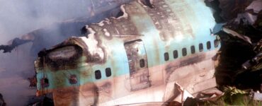 Foto del giorno: il volo Korean Air 801, o quel che ne restò...