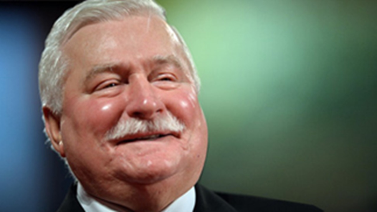 14 novembre, Walesa