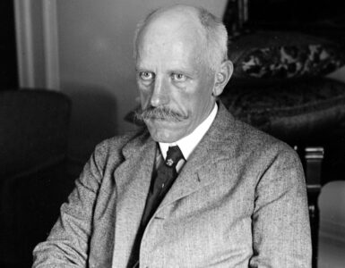 Eroe delle nevi e benefattore degli apolidi: la storia del Nobel per la Pace Fridtjof Nansen