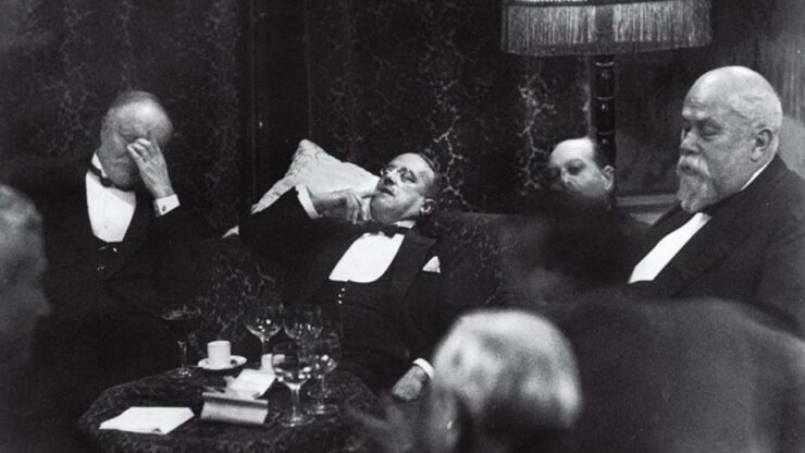Foto del giorno: Erich Salomon e il "dietro le quinte" del fotogiornalismo politico