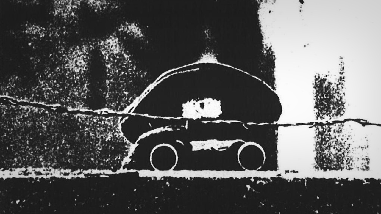 Foto del giorno: il mondo al di là del muro