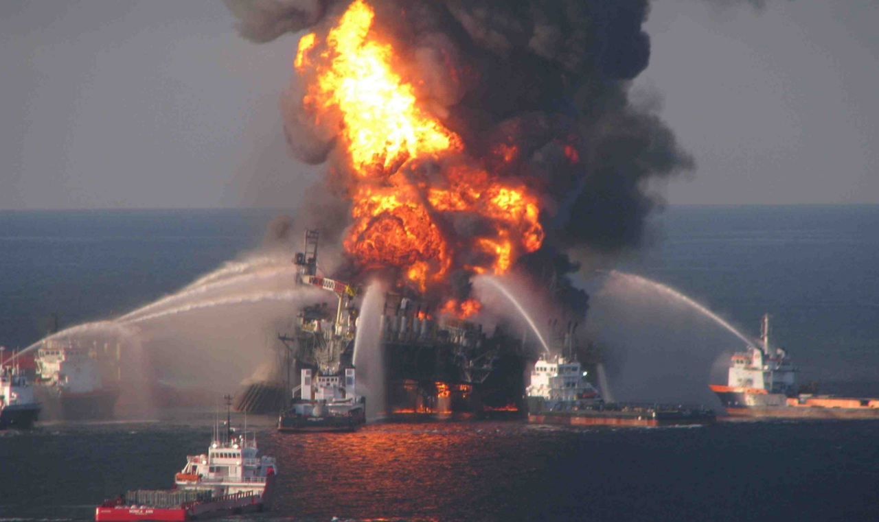 Deepwater Horizon piattaforma incendio