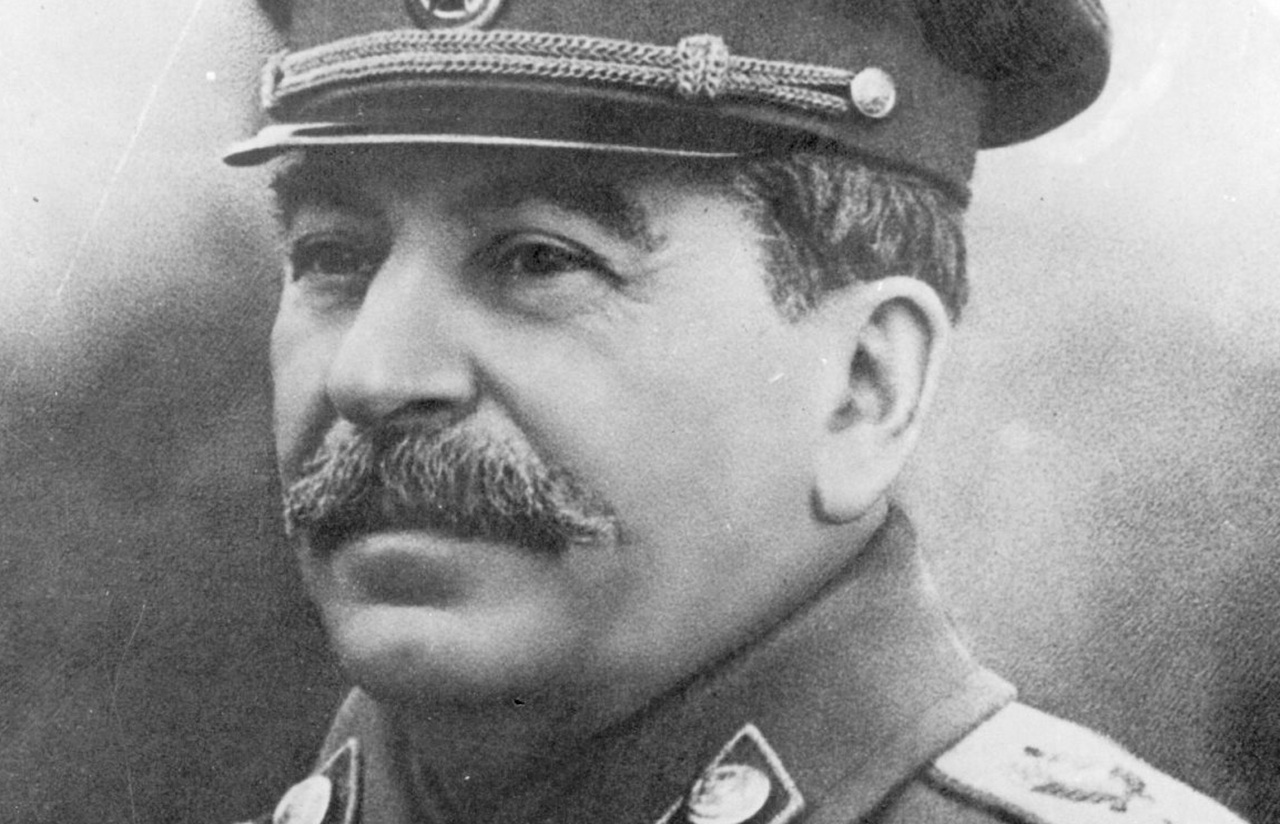 Stalin in uniforme