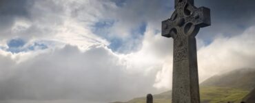 Teorie e dubbi all'origine della croce celtica