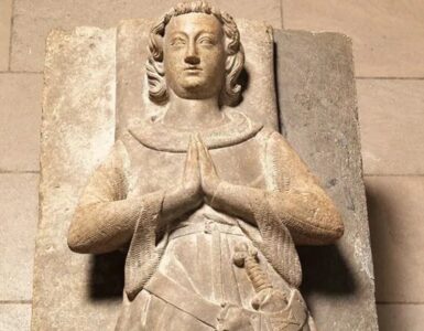 Una spada cinese nella tomba di un crociato francese? L'arcano del cavaliere d'Aluye