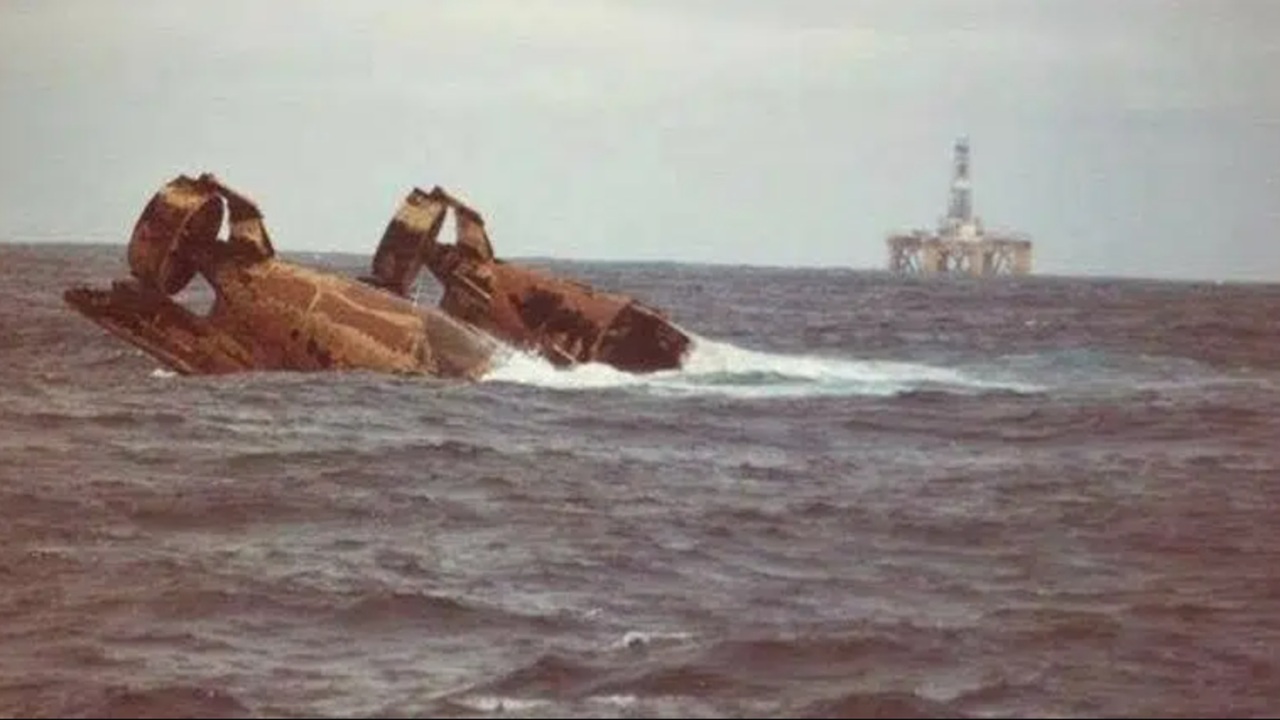 Foto del giorno: la Ocean Ranger, o quel che resta di quel disastro nell'Oceano