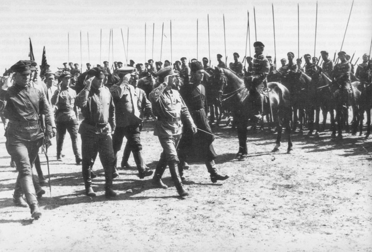 Nestor Ivanovič Machno ispezione truppe Trotsky