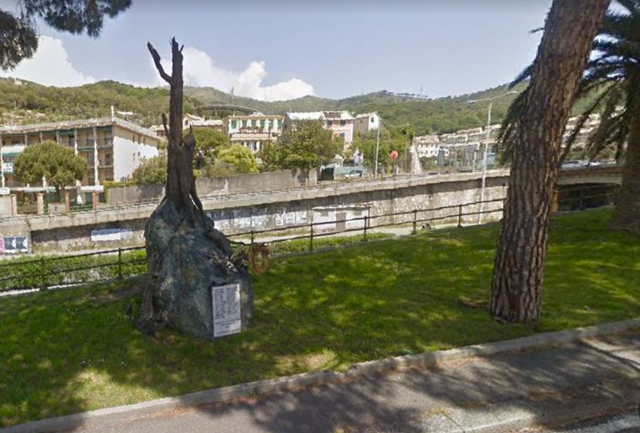 18 dicembre monumento tragedia di Nervi 1983