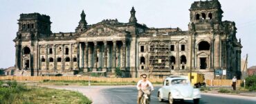 Foto del giorno: un cumulo di macerie chiamato Reichstag
