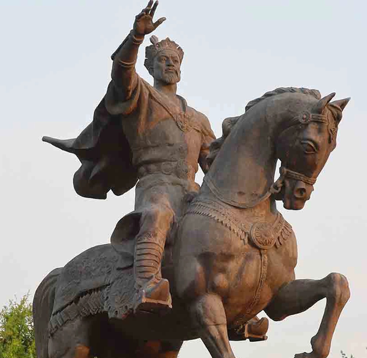 Tamerlano statua Uzbekistan