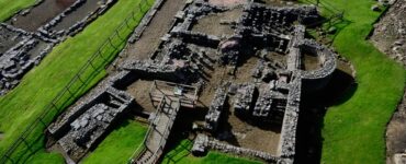 vallo adriano latrine