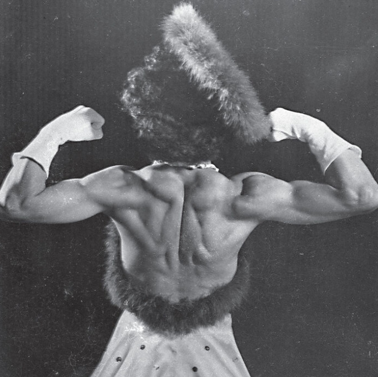 Ethel Hart muscoli dorsali