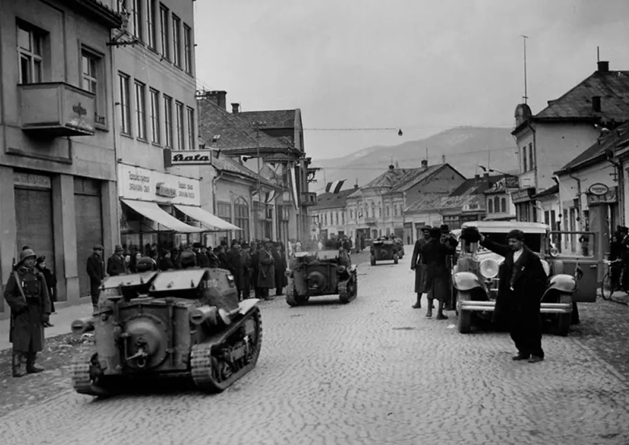 Miklós Horthy blindati ungheresi Cecoslovacchia