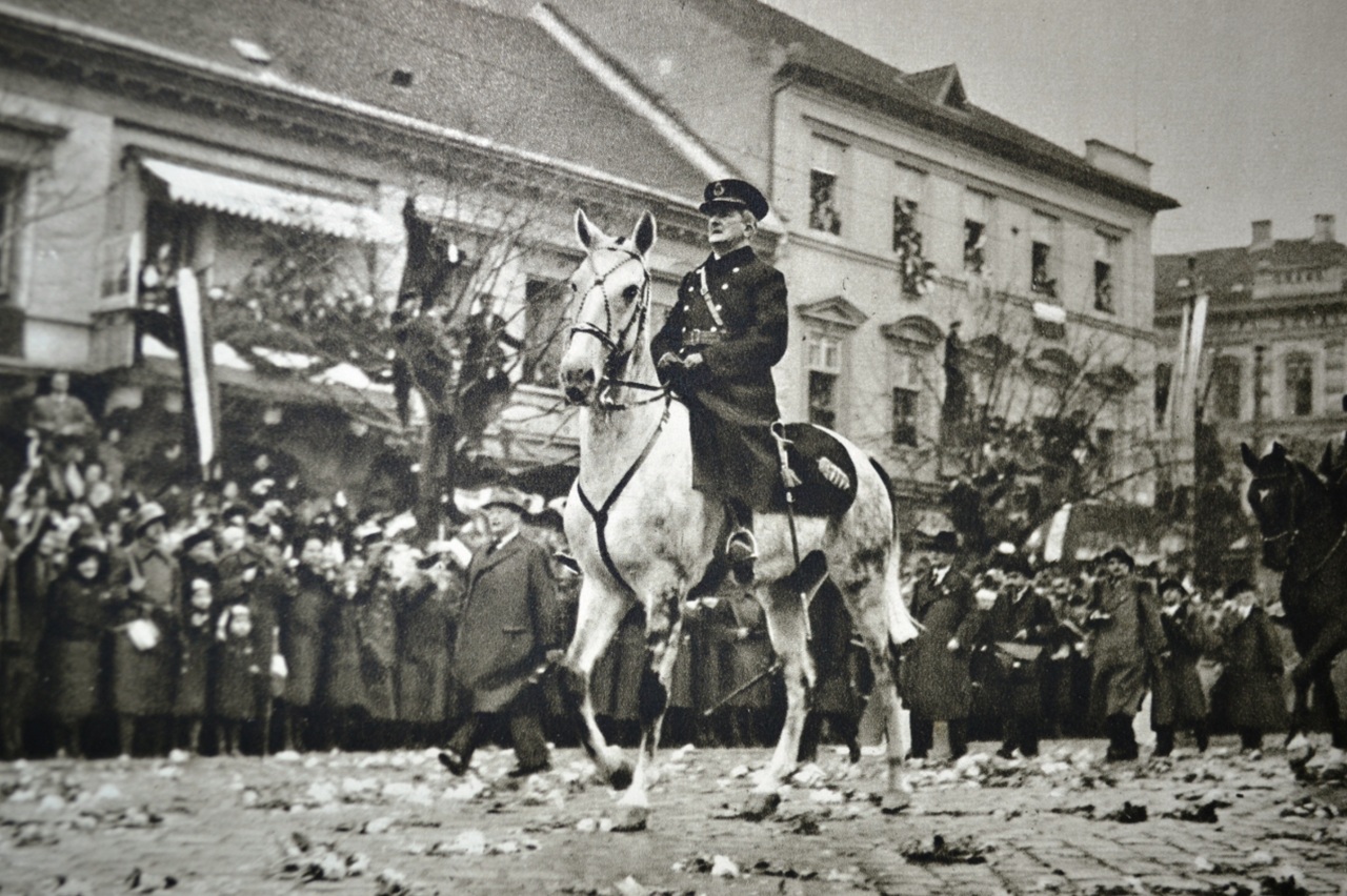 Miklós Horthy cavallo bianco