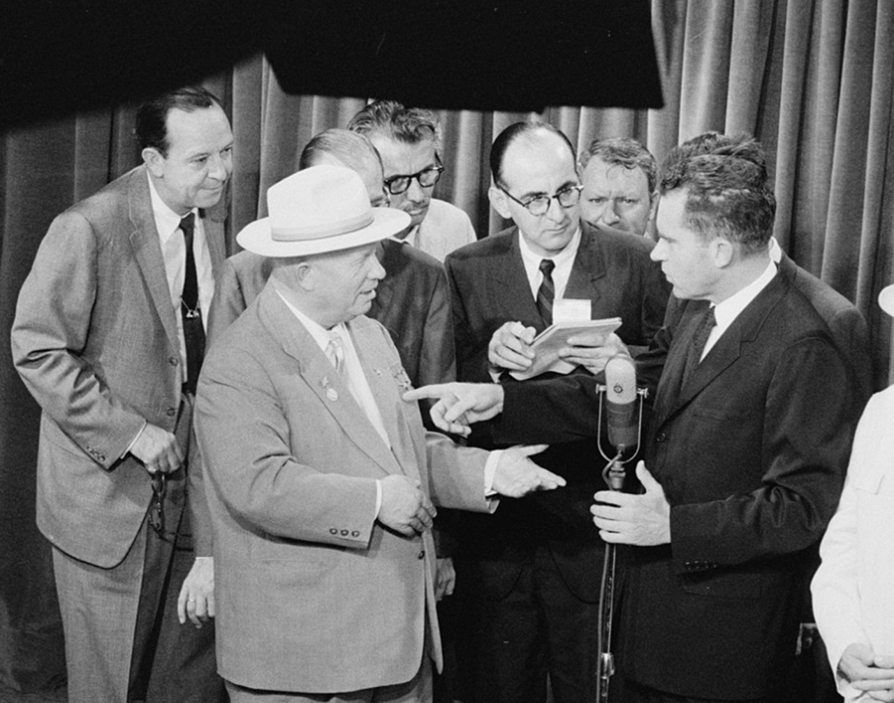 dibattito in cucina parco Sokolnik Mosca