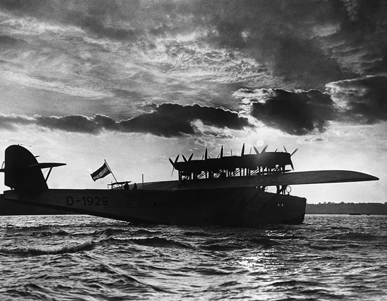 Dornier Do X su lago