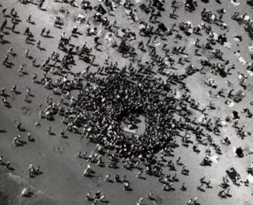Foto del giorno: l'incidente sulla spiaggia di Coney Island