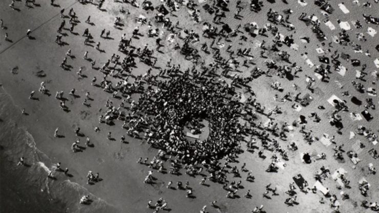 Foto del giorno: l'incidente sulla spiaggia di Coney Island