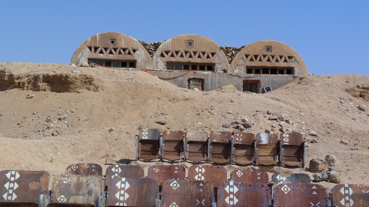 L'improbabile storia di un cinema nel deserto