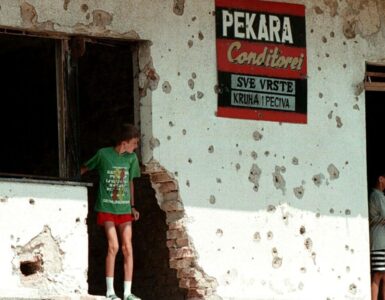 Sparare sui civili per divertimento, la tragica storia dei safari umani di Sarajevo