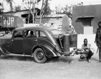 Strade imperialiste: l’automobile e il volto motorizzato del colonialismo europeo in Africa