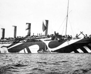 Confondere, non nascondere: la curiosa storia del camuffamento Dazzle