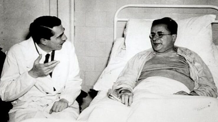 Foto del giorno: 4 pallottole per uccidere il Comunismo italiano