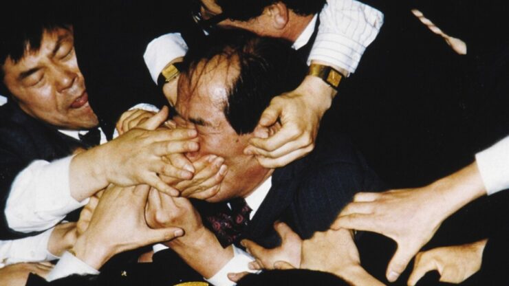 Foto del giorno: complicato approvare la legge di bilancio in Corea del Sud