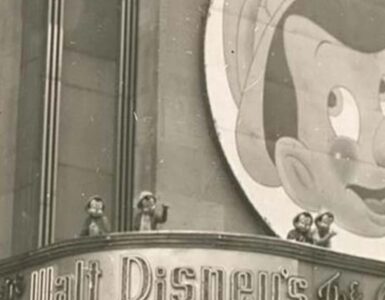 Foto del giorno: la sconcertante première di Pinocchio