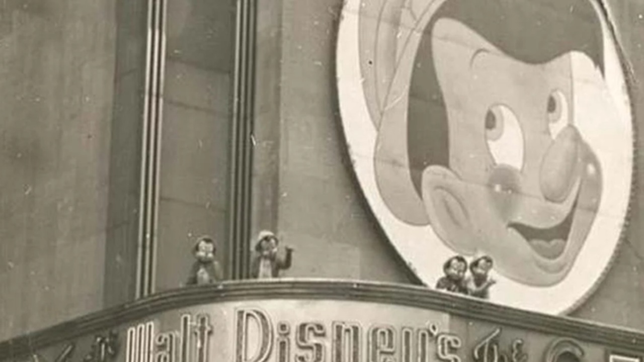 Foto del giorno: la sconcertante première di Pinocchio