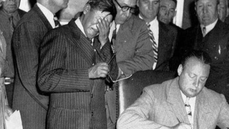 Foto del giorno: le lacrime di George Gillette e lo sfratto di 900 famiglie native americane